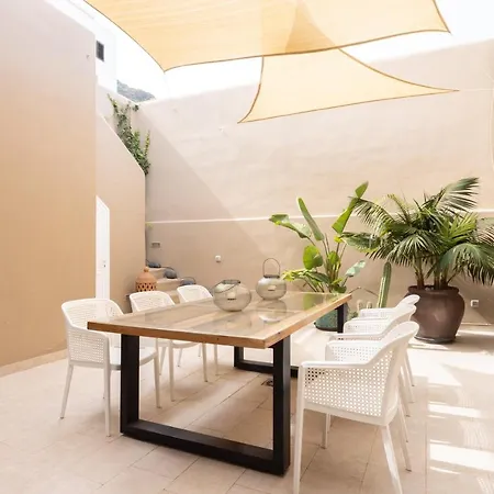 Homes - La Casa De Victoria * Garachico (Tenerife)