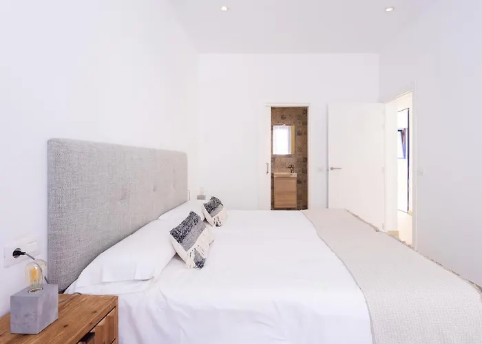 Homes - La Casa De Victoria