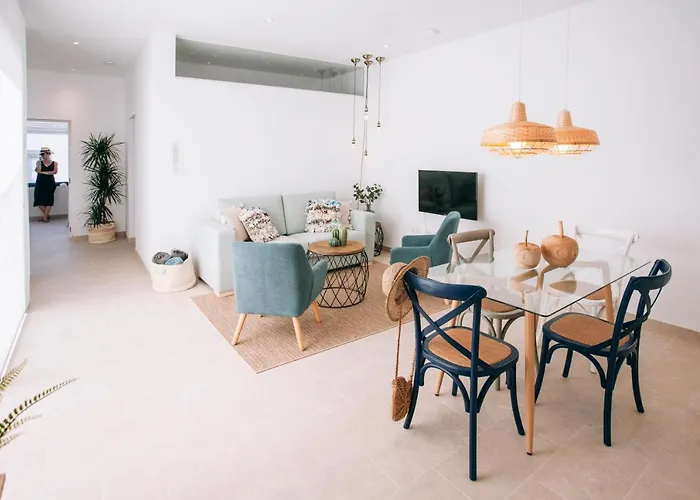 Homes - La Casa De Victoria *